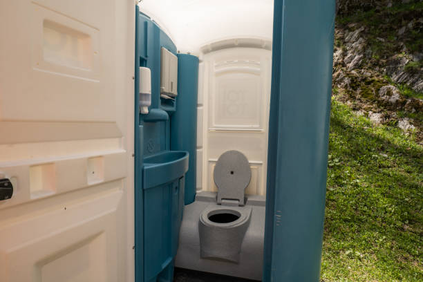 Best Affordable portable toilet rental  in Newtown, OH